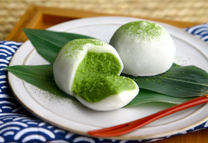 White Mochi with Matcha